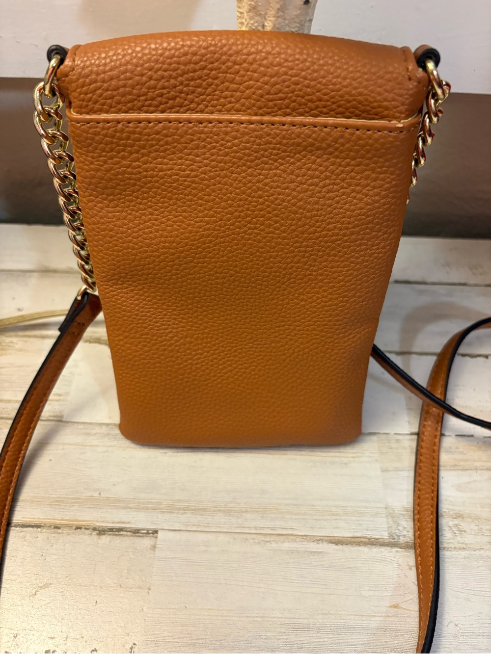 Nanette Lepore Tan Leather Crossbody Phone Pouch - Picture 2 of 4